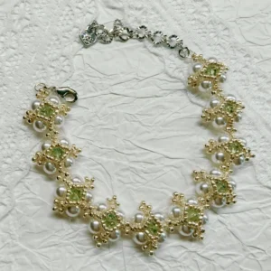 Vintage Floral Pearl Bracelet