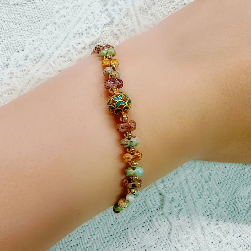 Vintage Picasso Peanut Bead Bracelet